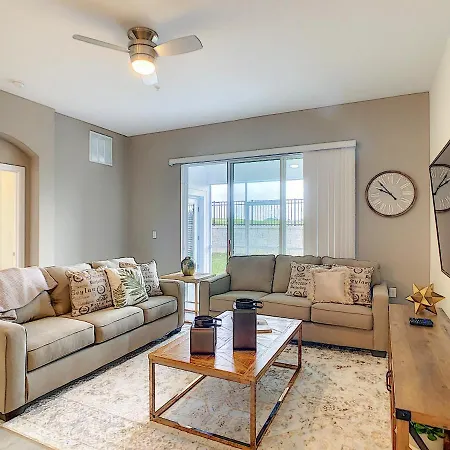 Gorgeous 2Br With Waterpark & 2 Clubhouses Apartment